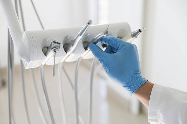 Professional Emergency Dentist technician working in Kewaunee, WI